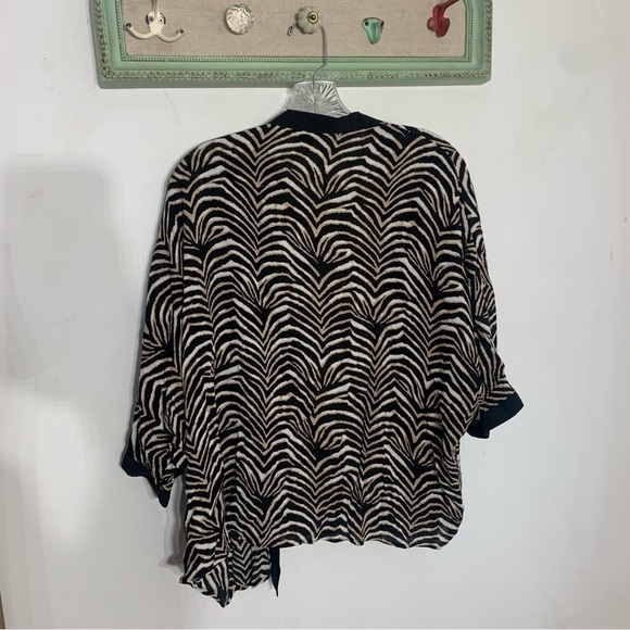 Jaclyn Smith zebra animal print short sleeve open front kimono cardigan large - Picture 5 of 5